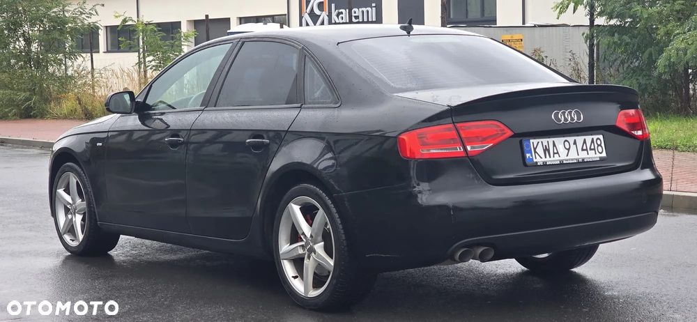 Audi A4 Limousine - 4