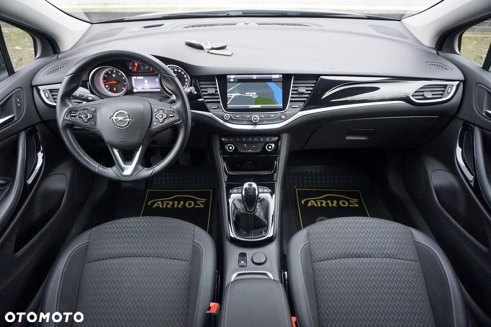 Opel Astra 1.4 Turbo Cosmo - 2