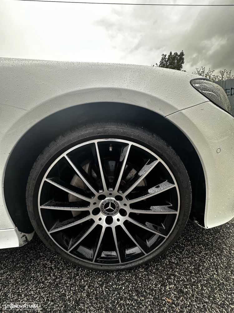 Mercedes-Benz E 300 d AMG Line - 11