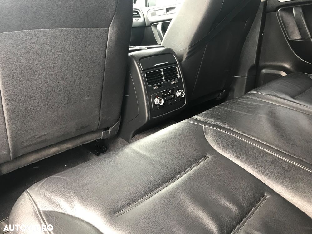 Volkswagen Touareg - 18