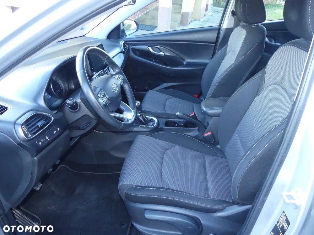 Hyundai i30 1.4 Comfort - 8
