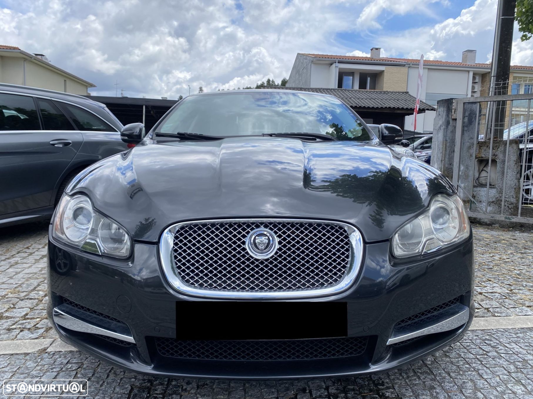 Jaguar XF 3.0 D V6 Premium Luxury - 3