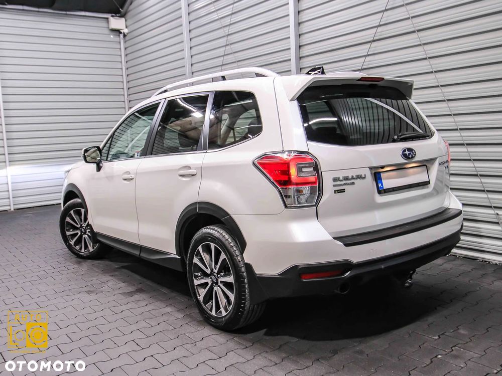 Subaru Forester 2018 photo 3