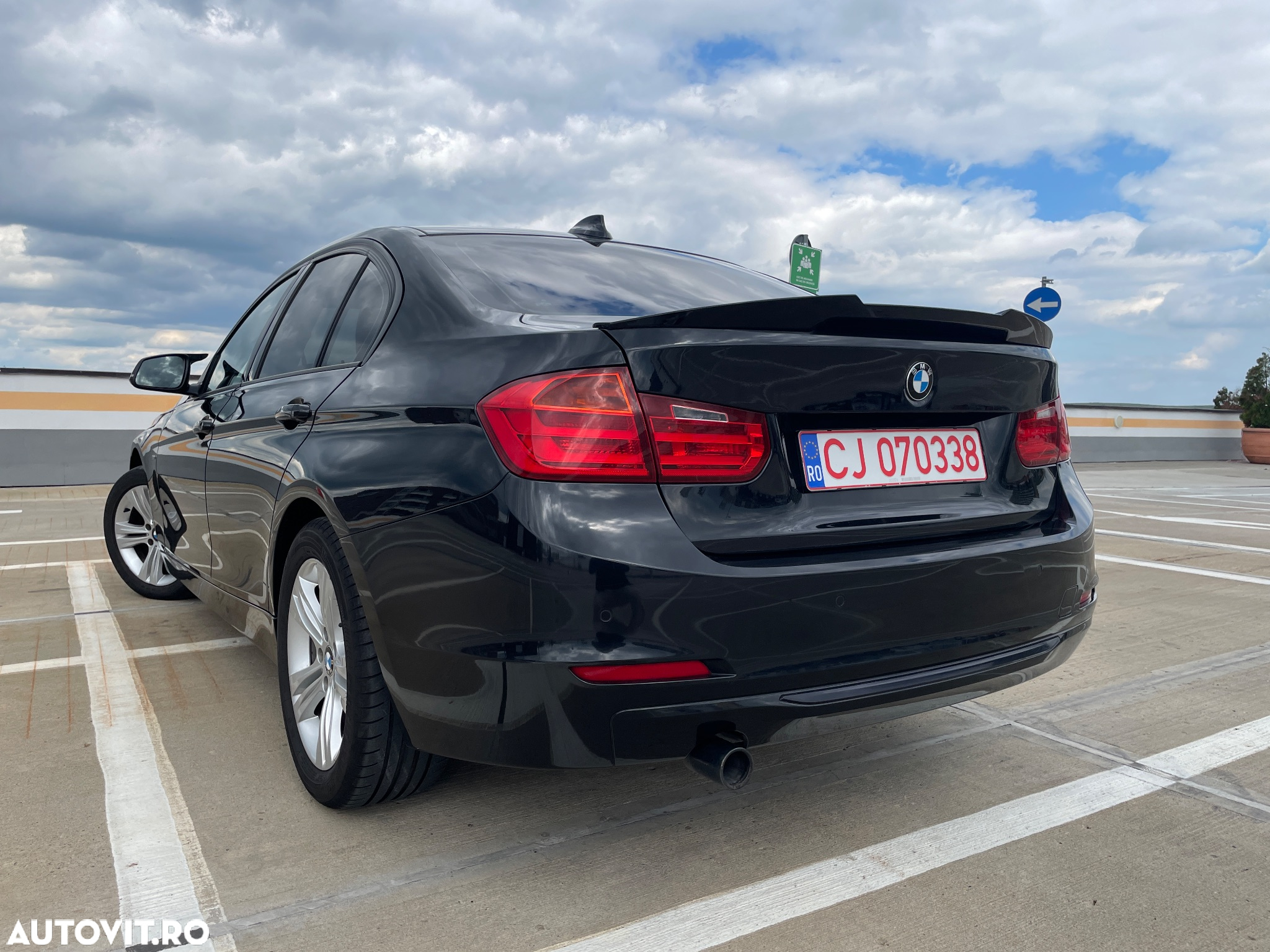 BMW Seria 3 316d Sport Line - 16