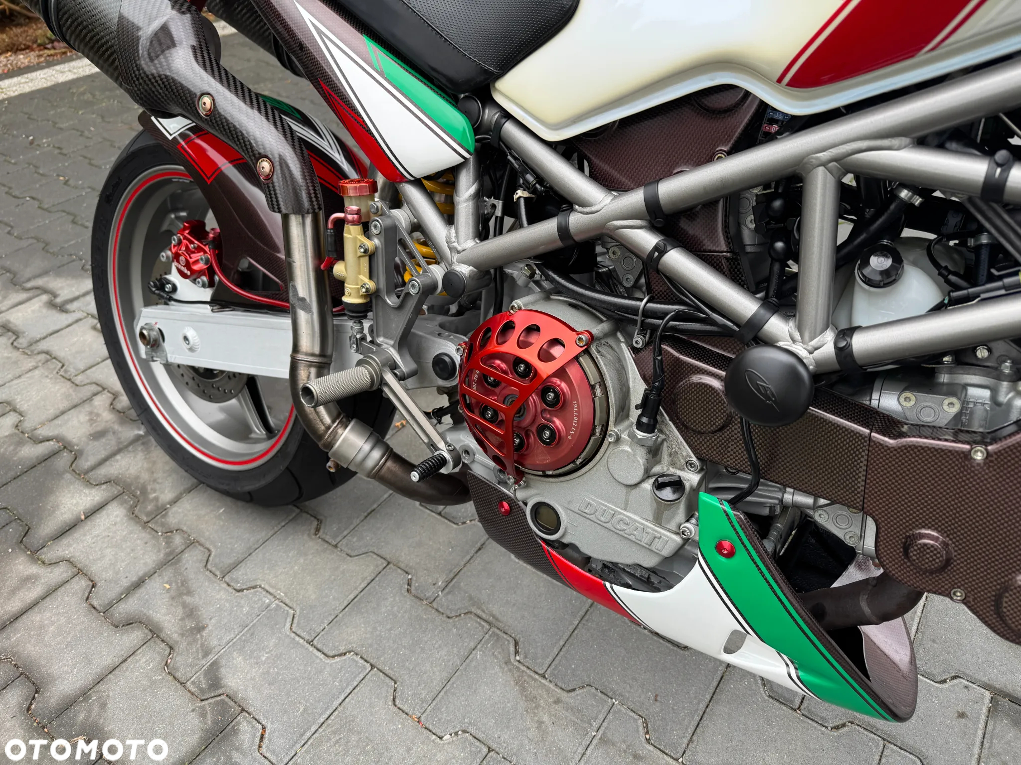 Ducati Monster - 14