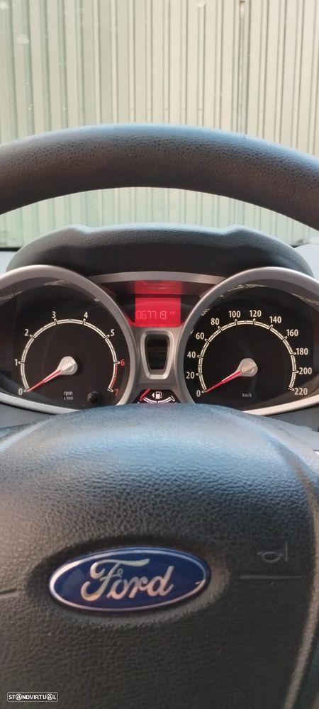 Ford Fiesta 1.25 Trend - 1