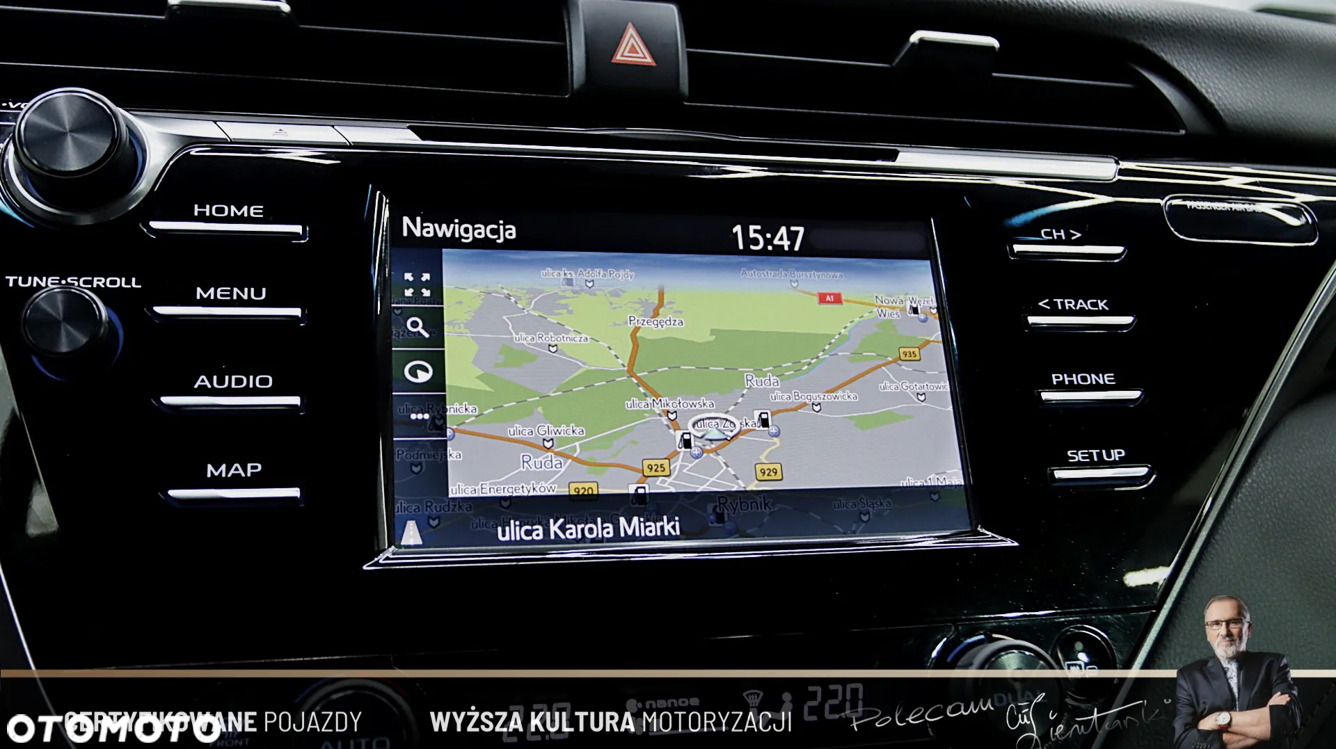 Toyota Camry 2.5 Hybrid Comfort CVT - 23
