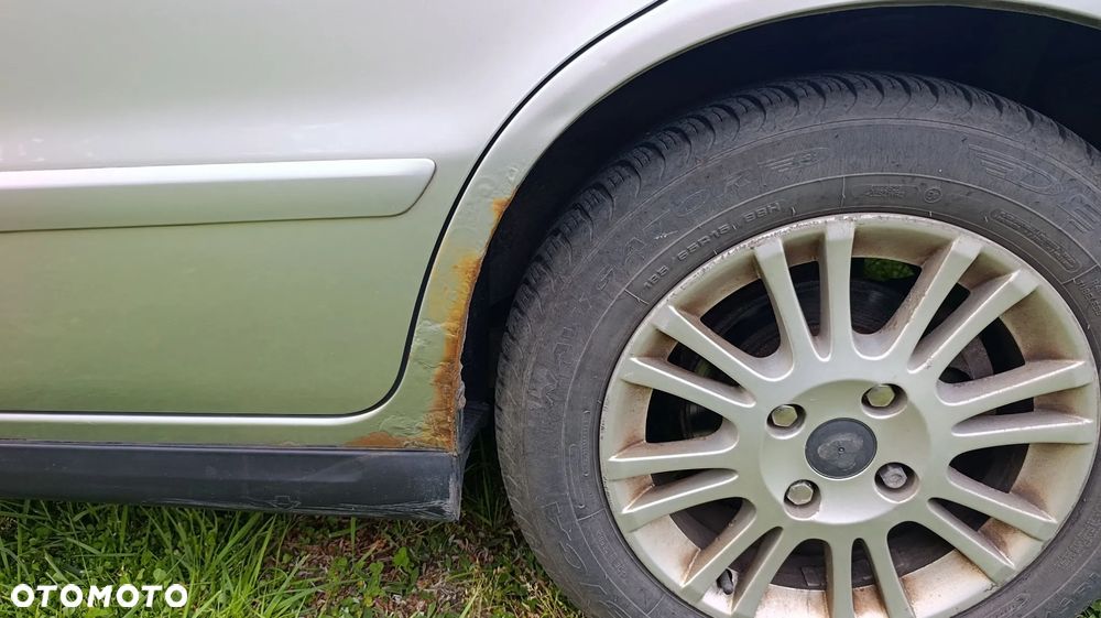 Volvo S40 1.8 - 10