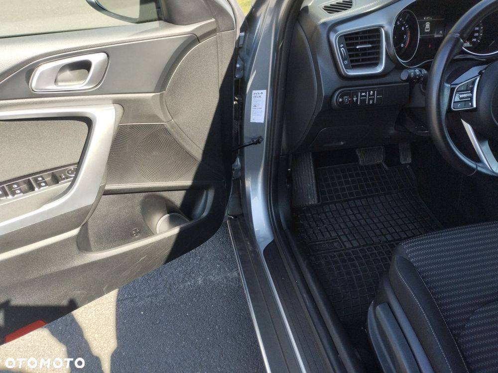 Kia XCeed 1.5 T-GDI M DCT - 11