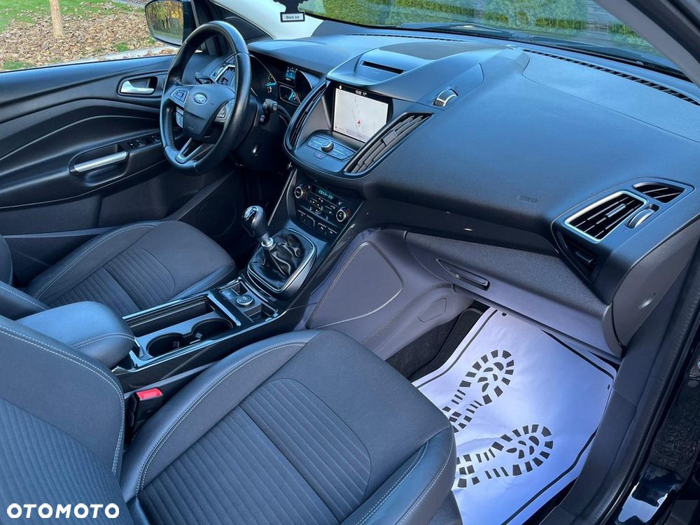 Ford Kuga 1.5 EcoBoost 2x4 Titanium - 34