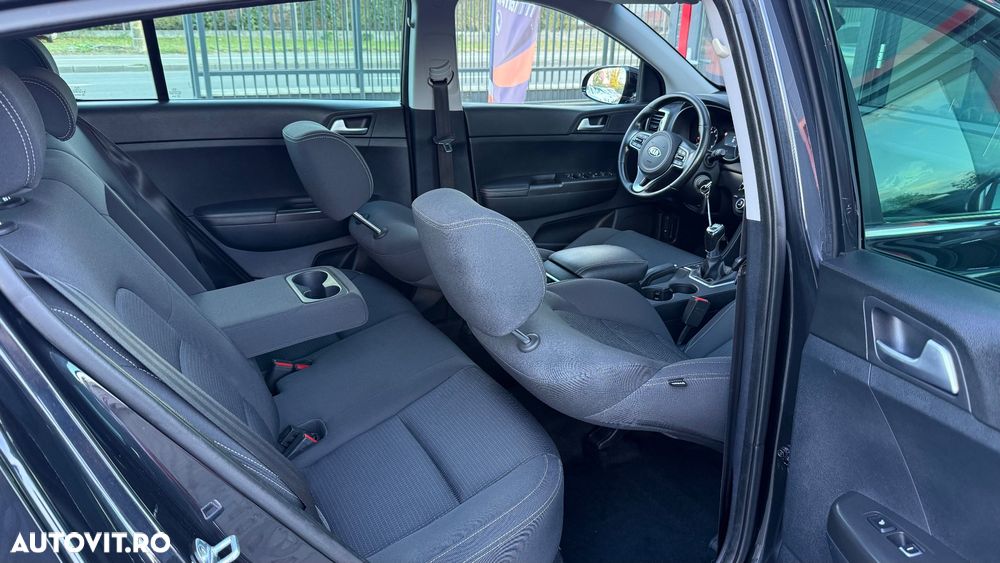 Kia Sportage 1.6 GDI 2WD Black Edition - 16