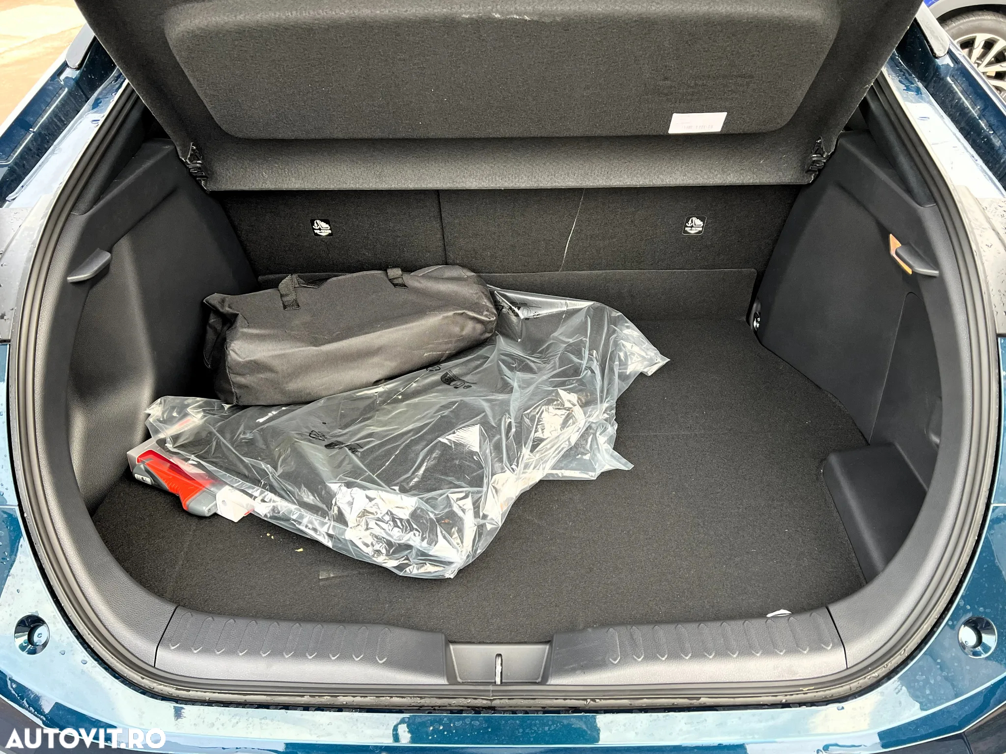 Toyota C-HR - 33
