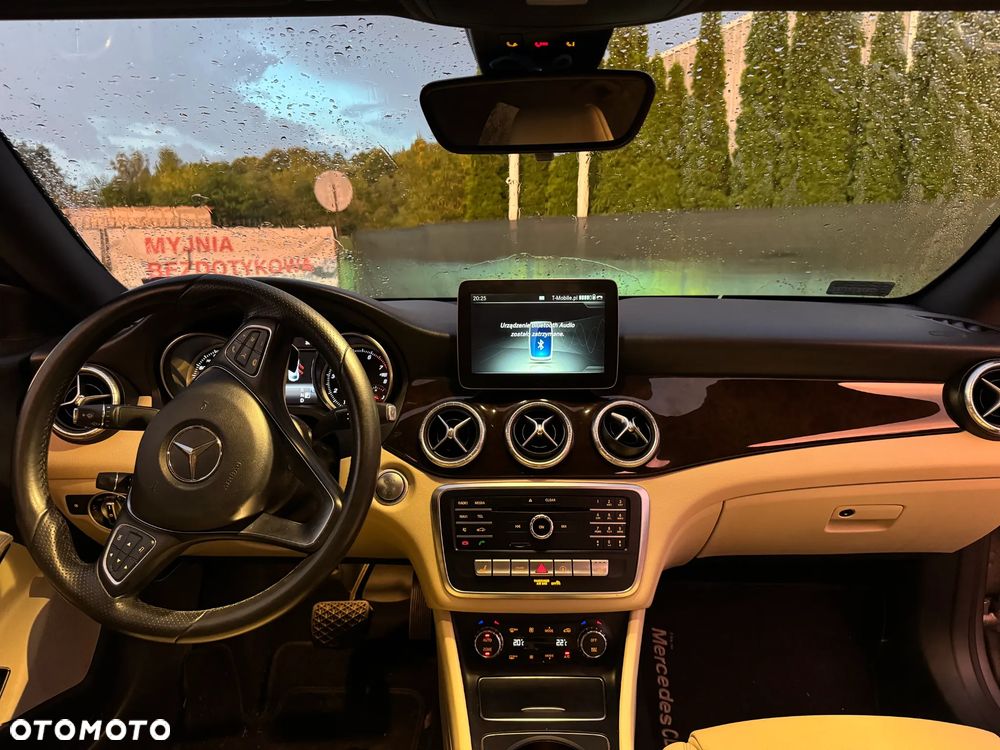 Mercedes-Benz CLA 250 4-Matic - 10