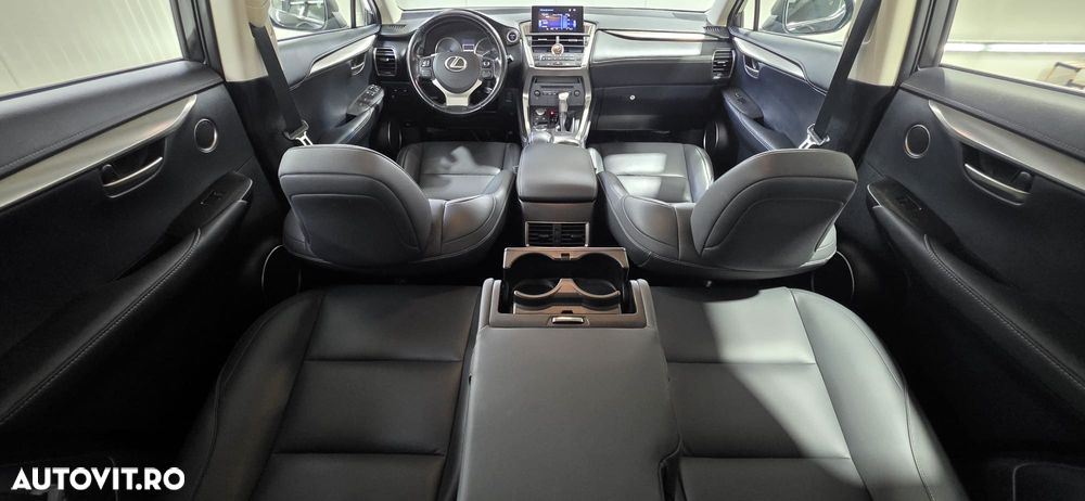 Lexus Seria NX 300h AWD Luxury - 33