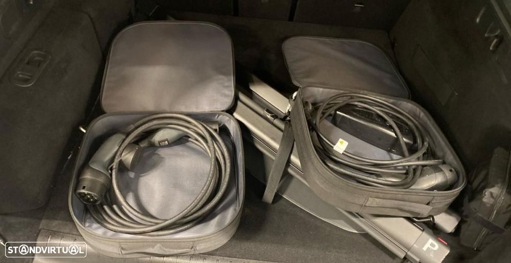 Mercedes-Benz C 300 de 4Matic T 9G-TRONIC AMG Line - 9