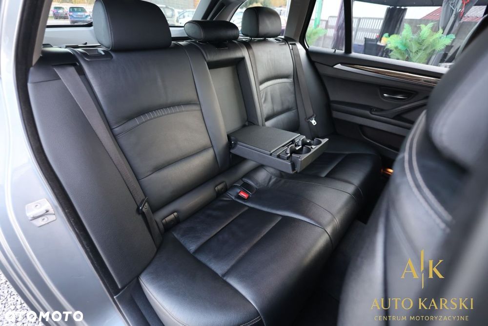 BMW Seria 5 - 32
