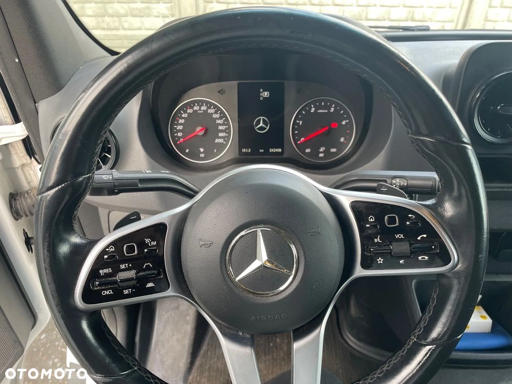 Mercedes-Benz SPRINTER - 5