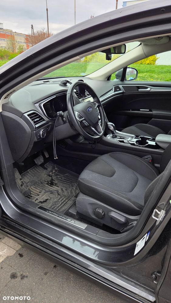 Ford Mondeo 2.0 TDCi Titanium PowerShift - 10