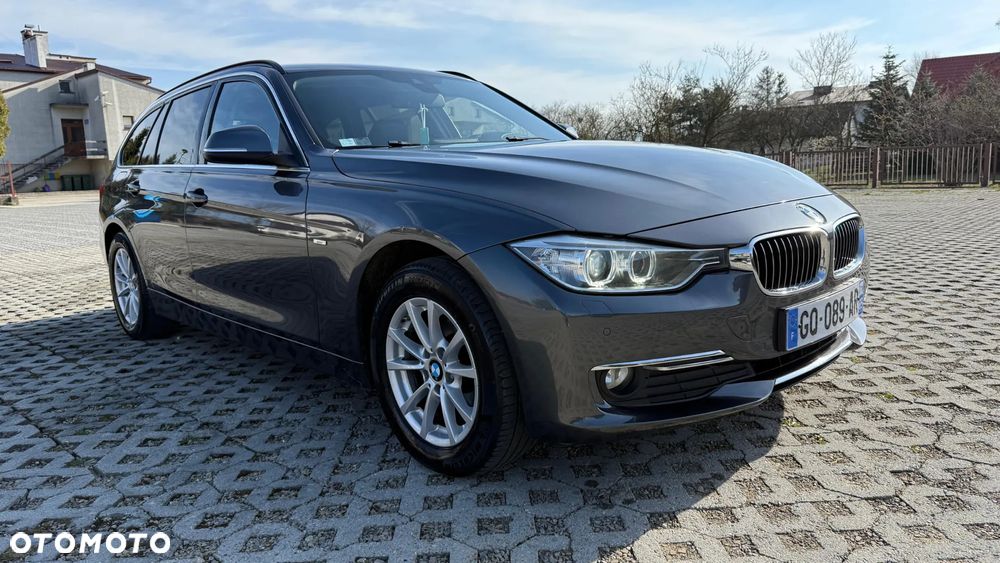 BMW Seria 3 320d Touring xDrive Luxury Line - 4