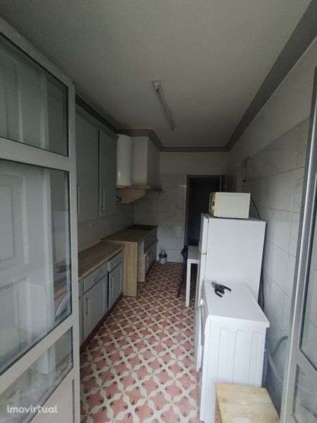 Alugo T1 Lisboa centro - Grande imagem: 2/12