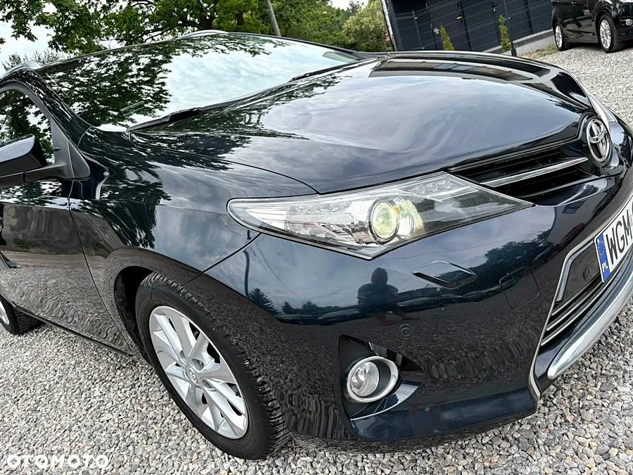 Toyota Auris 2.0 D-4D Executive - 13