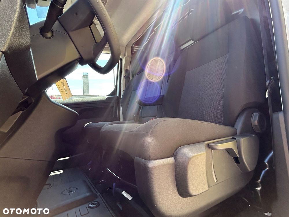Opel Vivaro - 15
