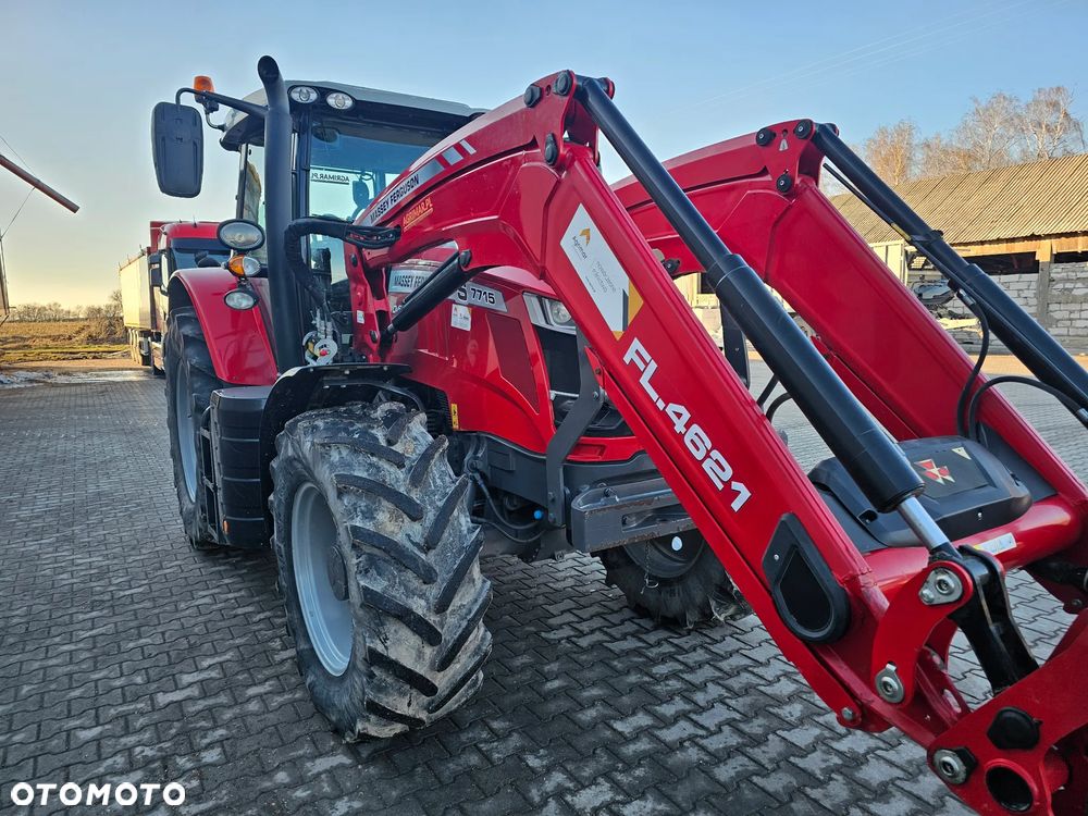 Massey Ferguson 7715S - 1