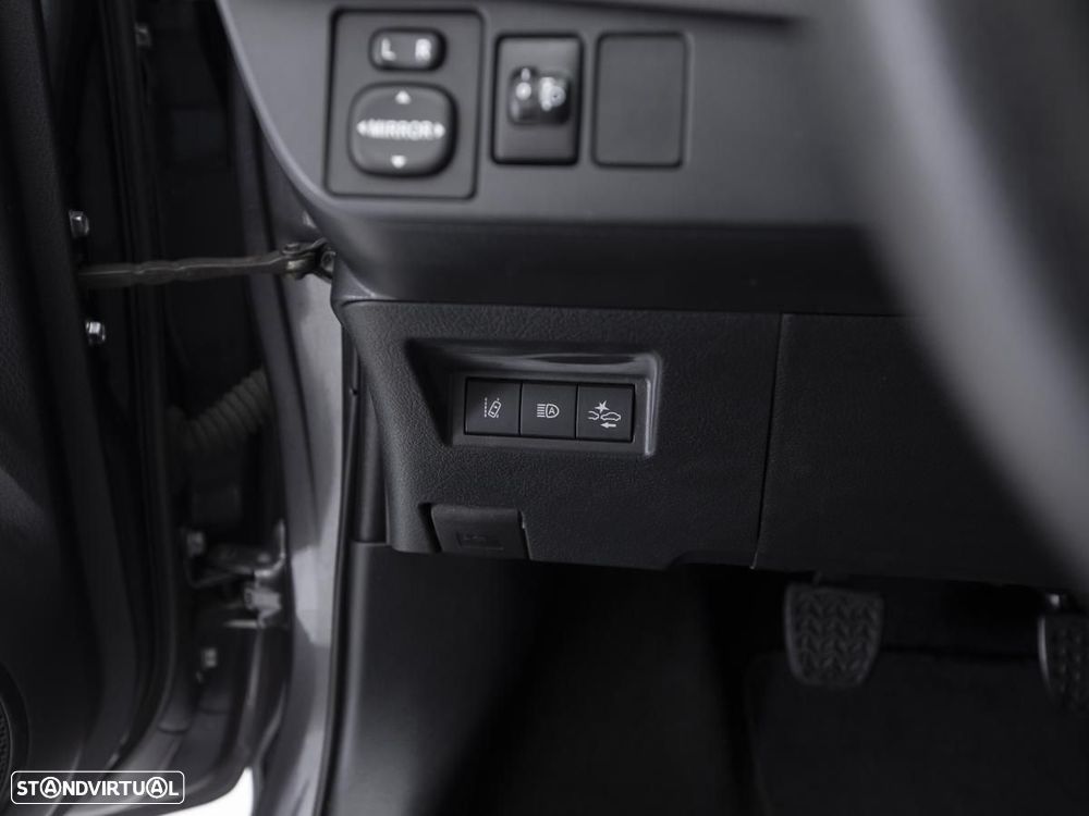 Toyota Yaris 1.0 VVT-i Comfort — fotografia 16