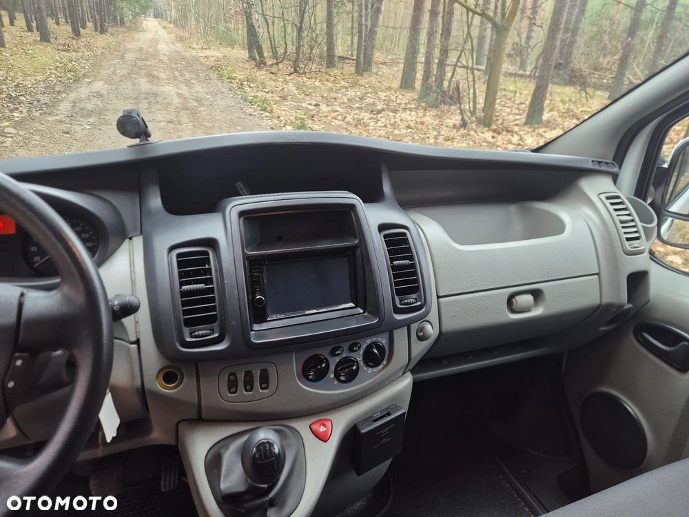 Opel Vivaro - 16