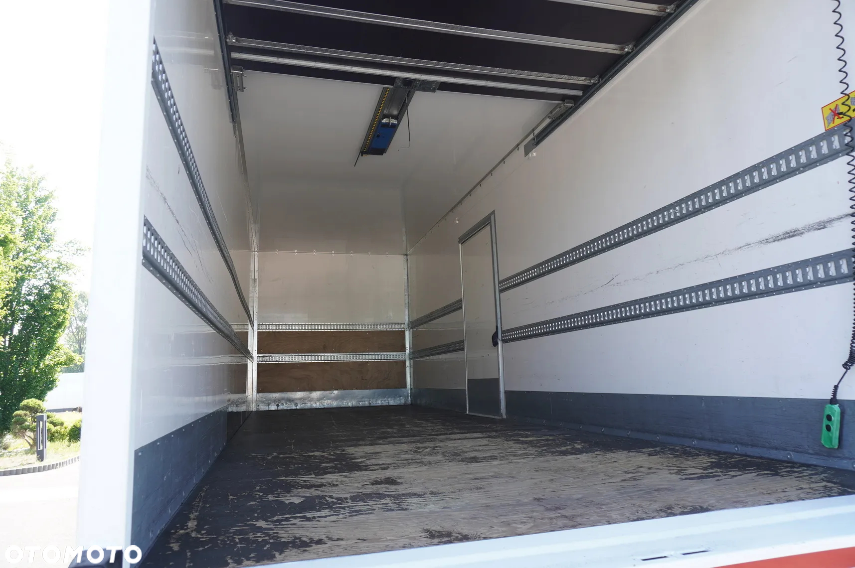 Mercedes-Benz Atego 1321 / 80 tys. km !!! / Kontener 20 EPAL - 11