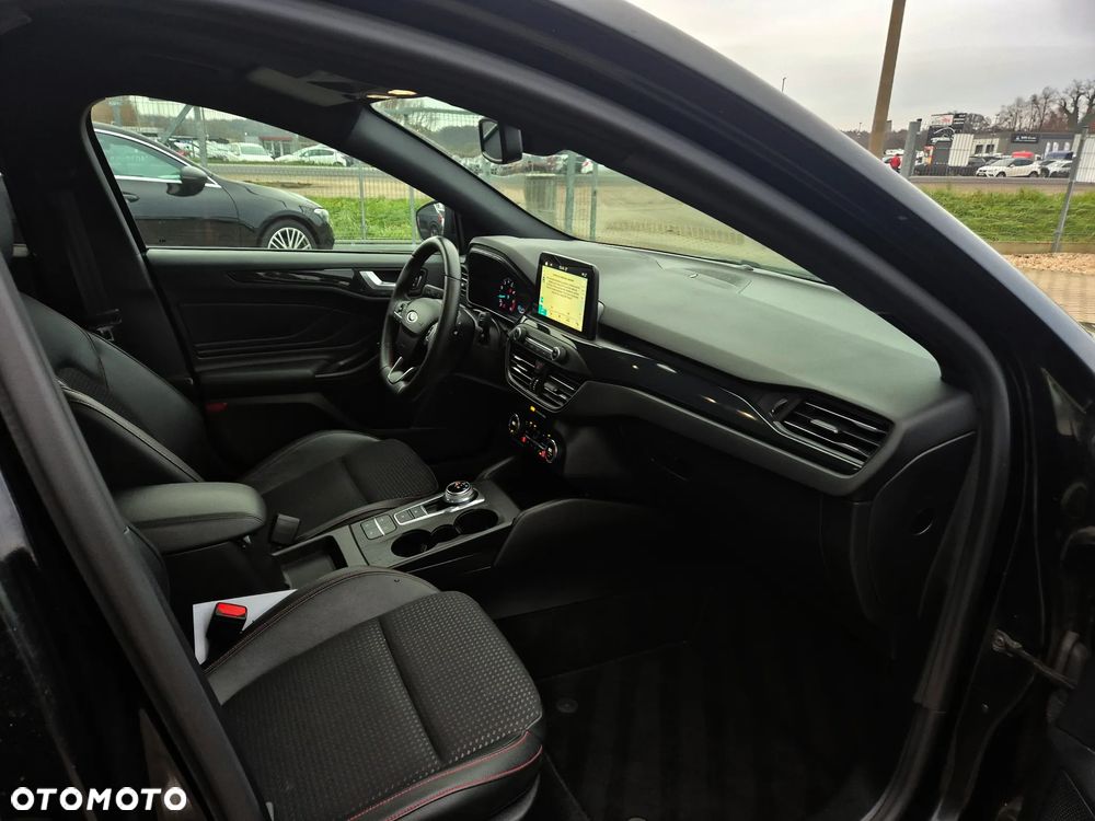 Ford Focus 1.5 EcoBoost ST-Line - 30