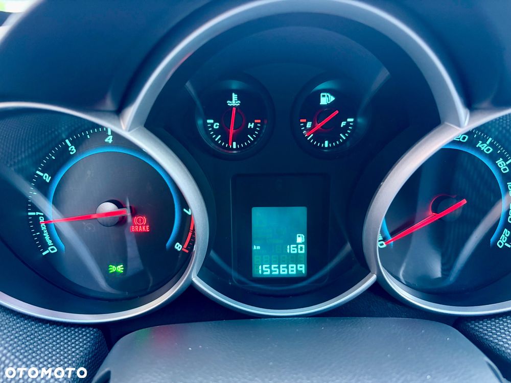 Chevrolet Cruze 1.8 LTZ - 32