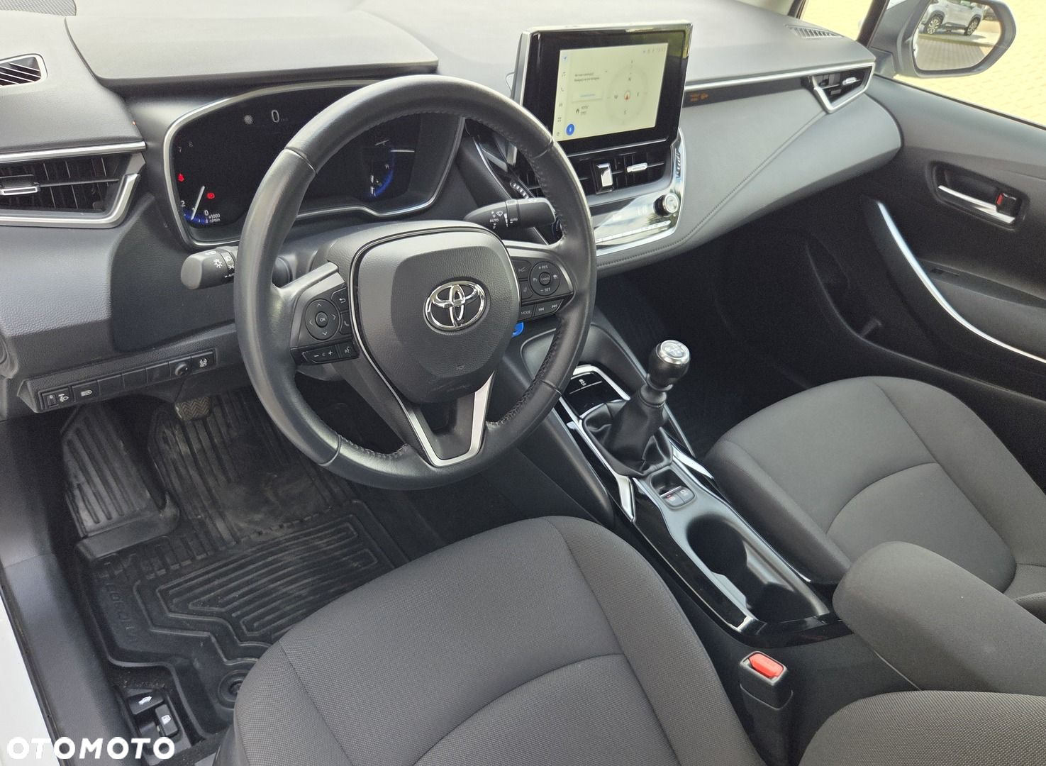 Toyota Corolla - 12