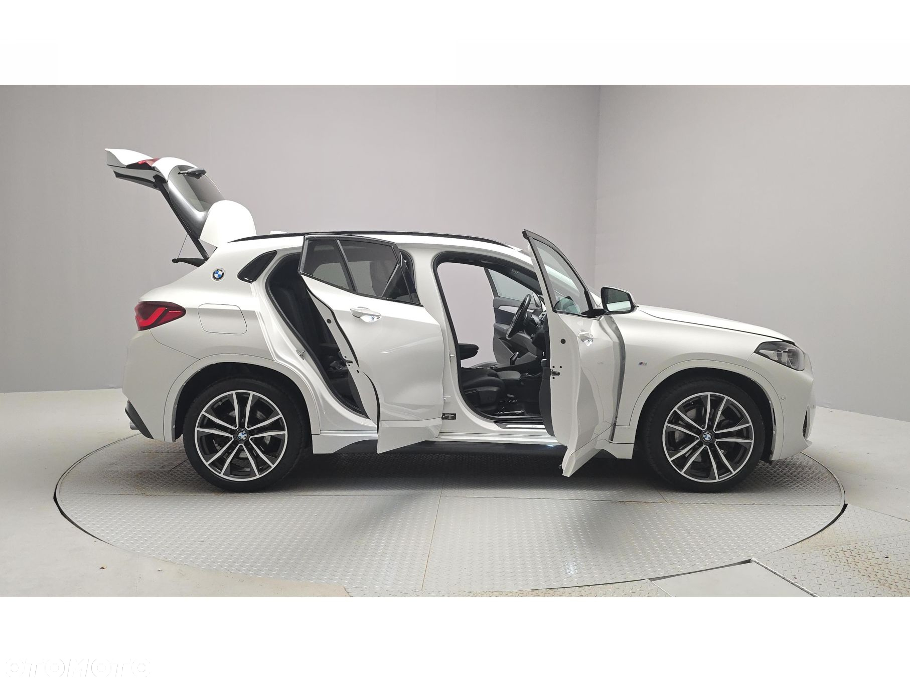 BMW X2 - 11