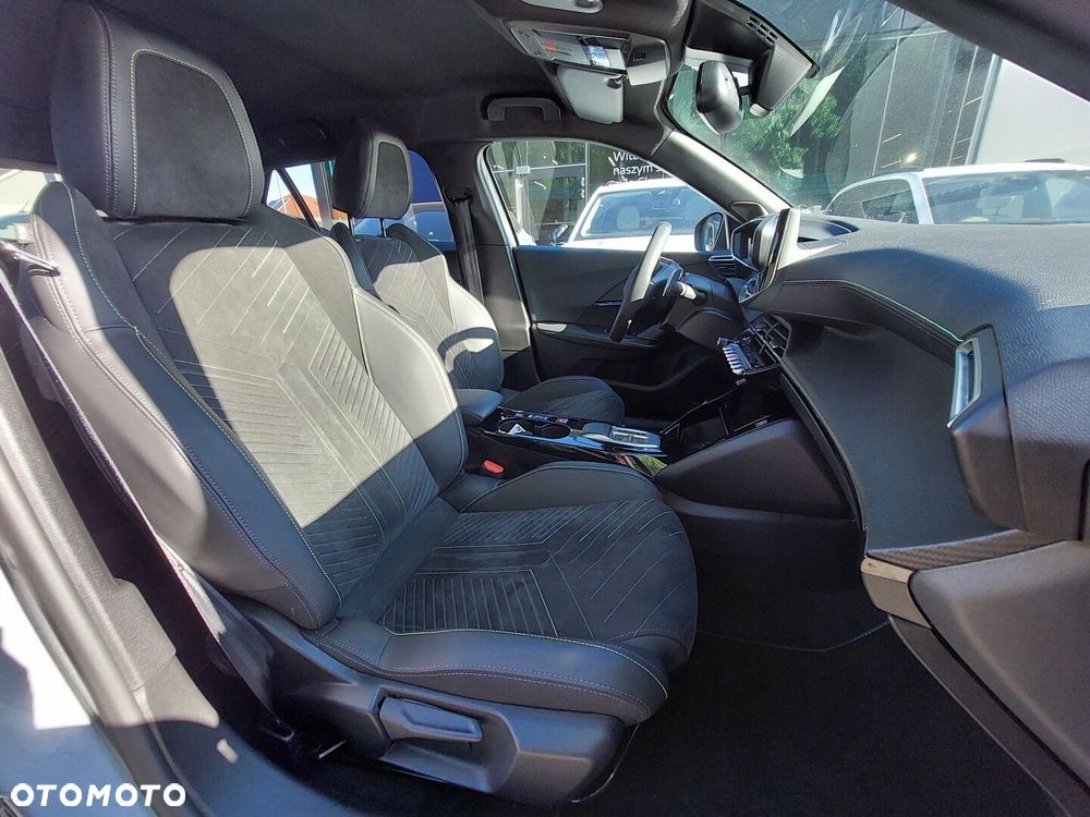 Peugeot 2008 - 11