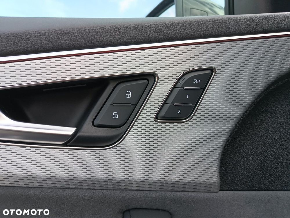 Audi Q8 60 TFSI e PHEV Quattro Tiptronic - 28