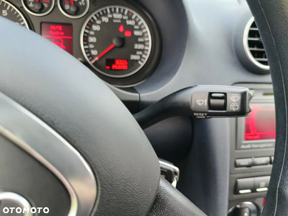 Audi A3 3-drzwiowe 1.6 Ambiente - 18