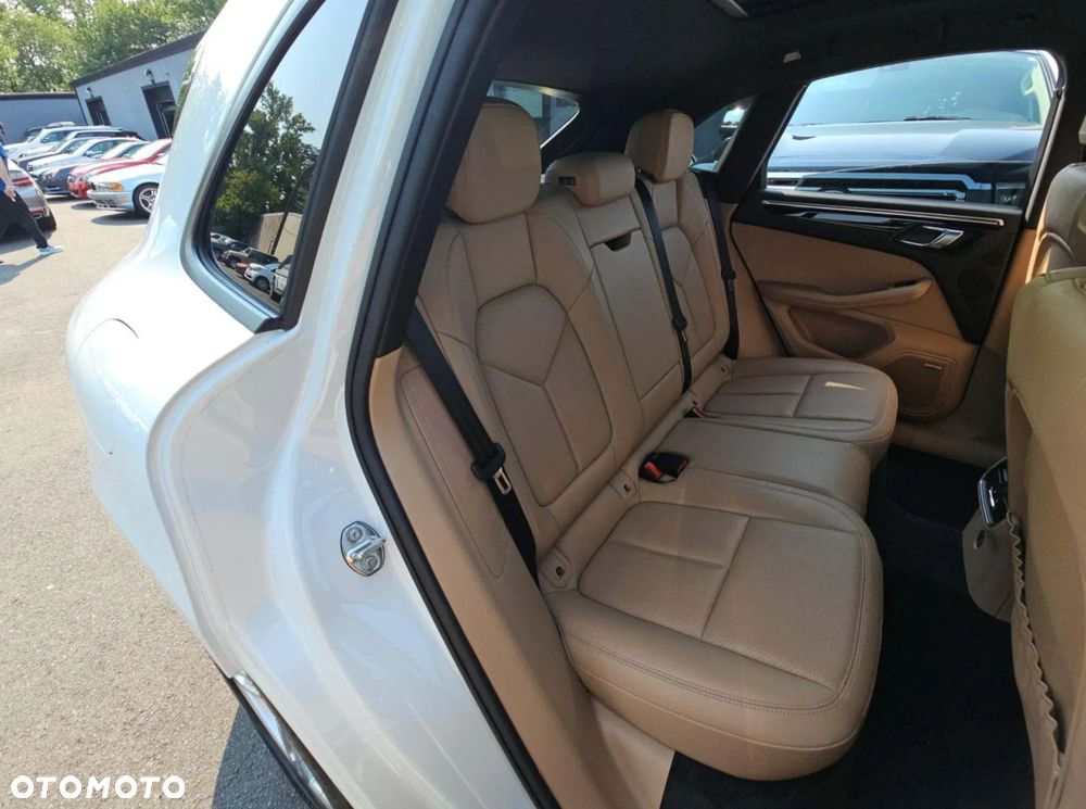 Porsche Macan Standard - 13