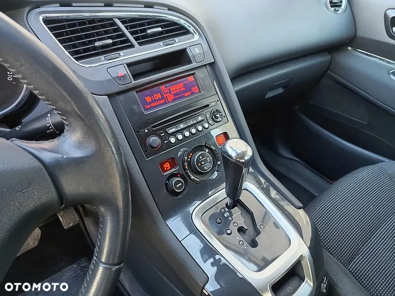 Peugeot 5008 - 13