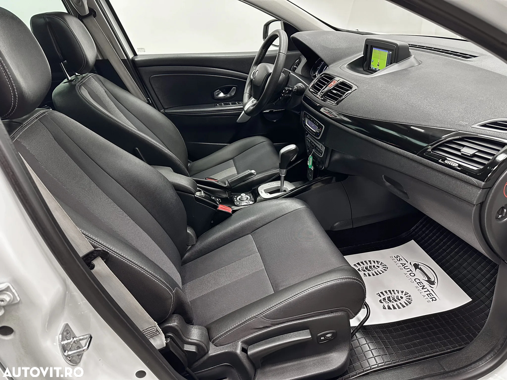 Renault Megane dCi 110 FAP EDC Bose Edition - 12