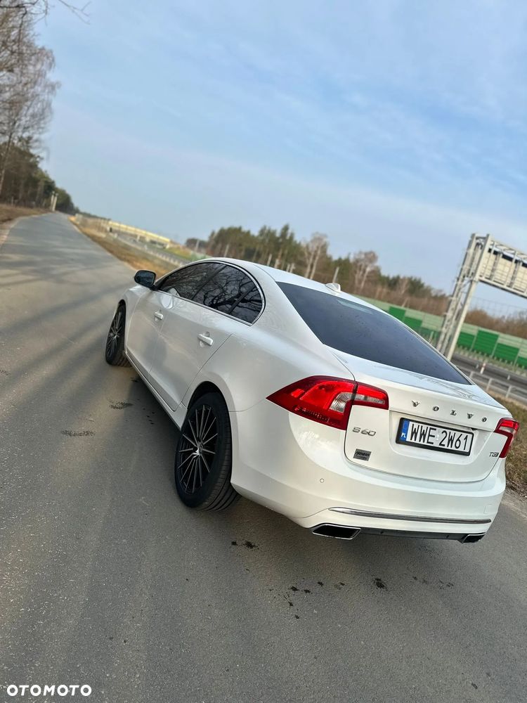 Volvo S60 T5 Geartronic Kinetic - 5