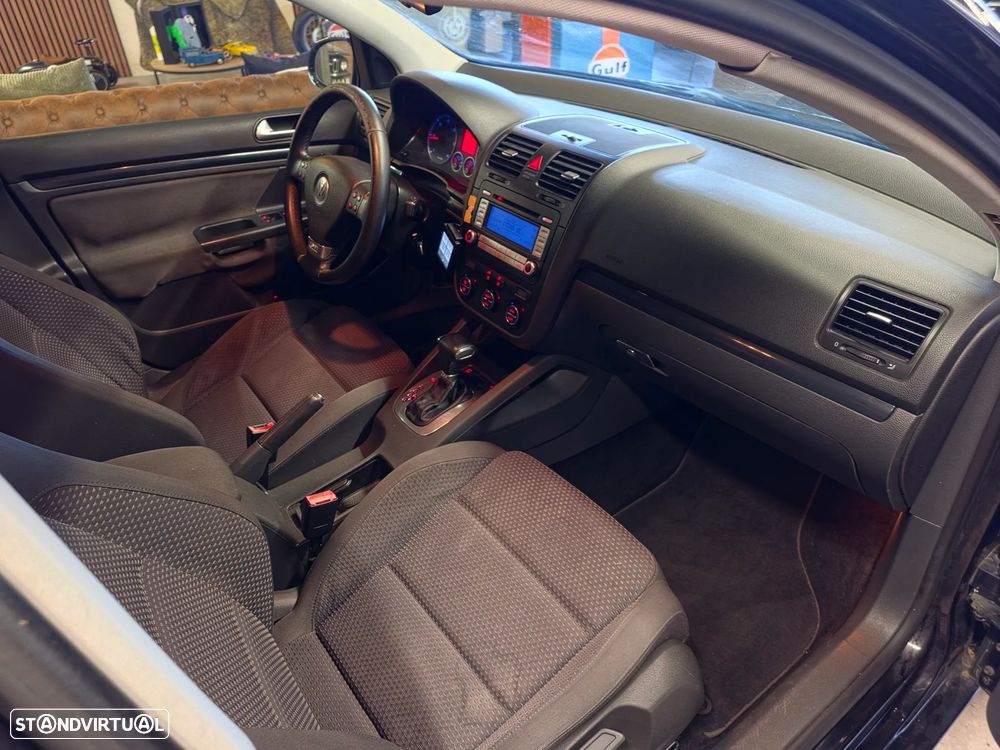 VW Golf 2.0 TDi GT Sport DSG - 15