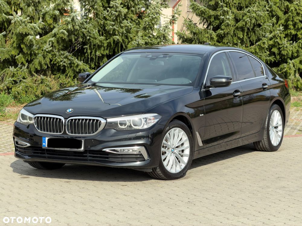 BMW Seria 5 530d xDrive Luxury Line - 2