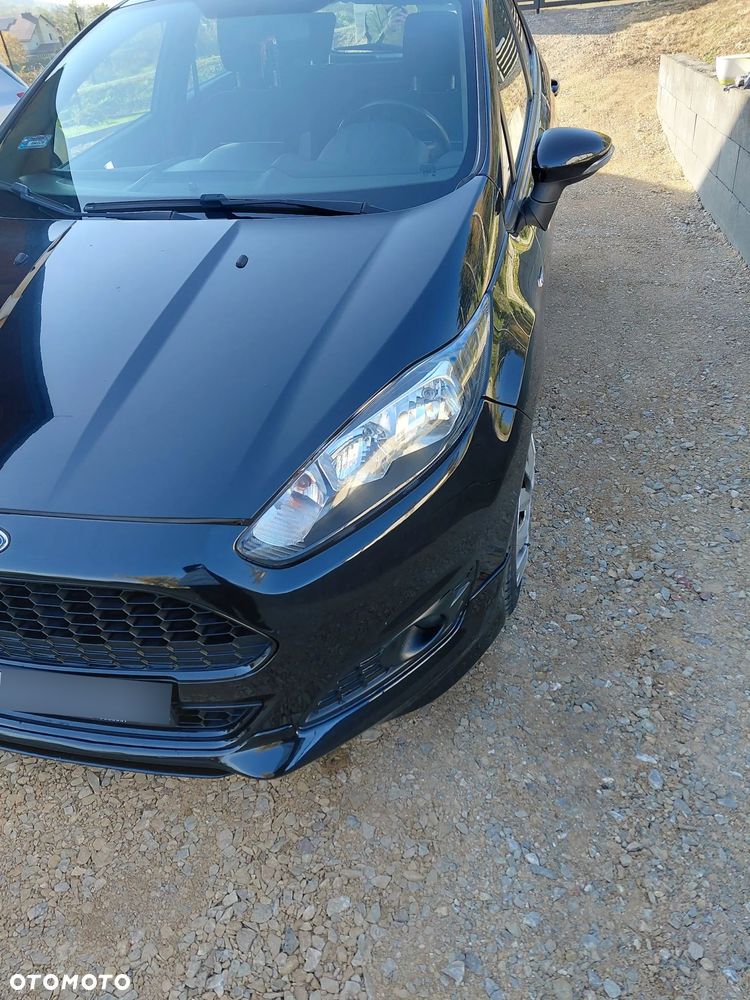Ford Fiesta - 24