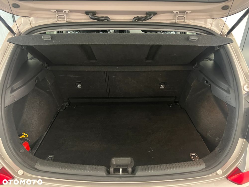 Hyundai i30 1.4 Classic + - 21