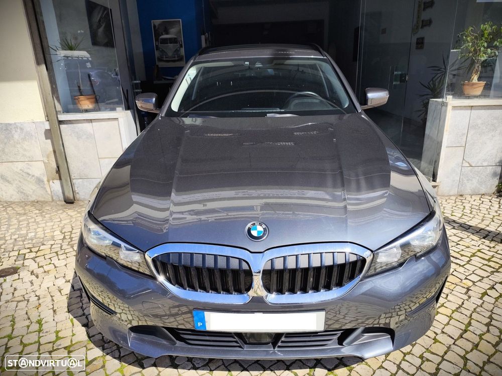 BMW 320 d Auto - 11