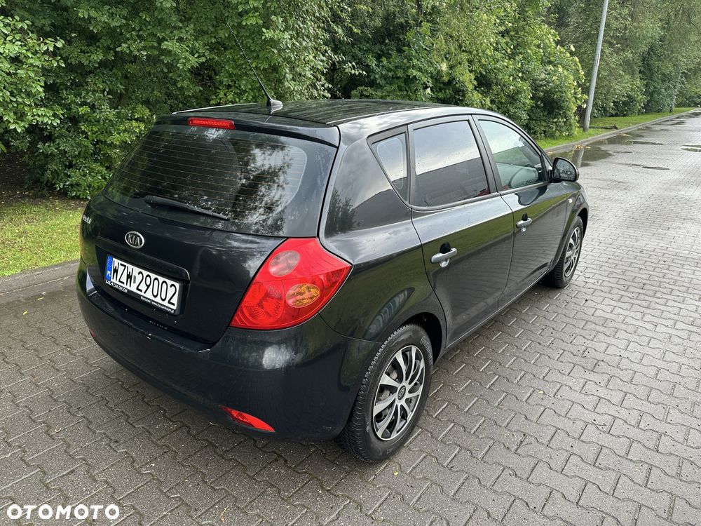 Kia Ceed - 3