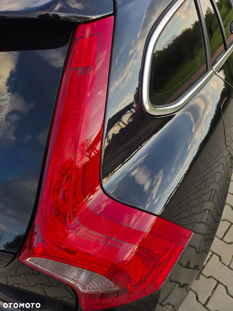 Volvo V60 D3 Geartronic Momentum - 26