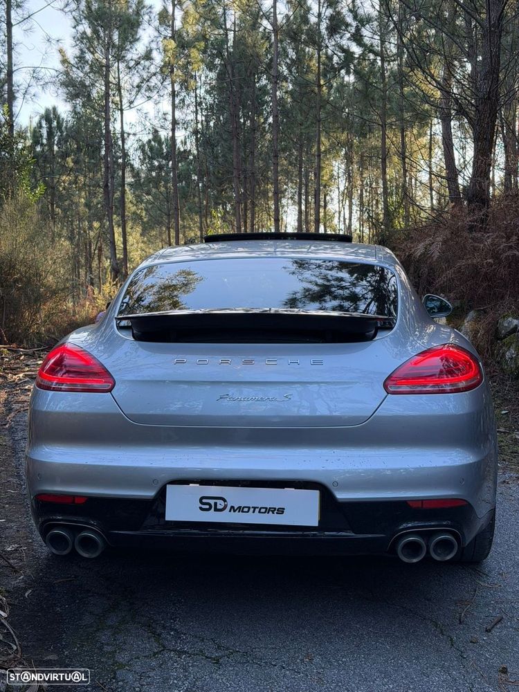 Porsche Panamera Platinum Edition - 11