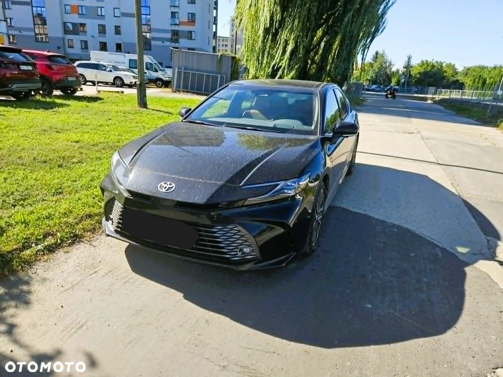 Toyota Camry 2.5 Hybrid Dynamic Force Executive e-CVT - 2